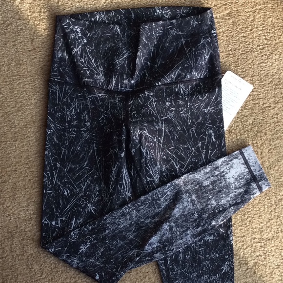NWT Lululemon Wunder Under HR 7/Nulux ALUP 10 - Picture 2 of 4